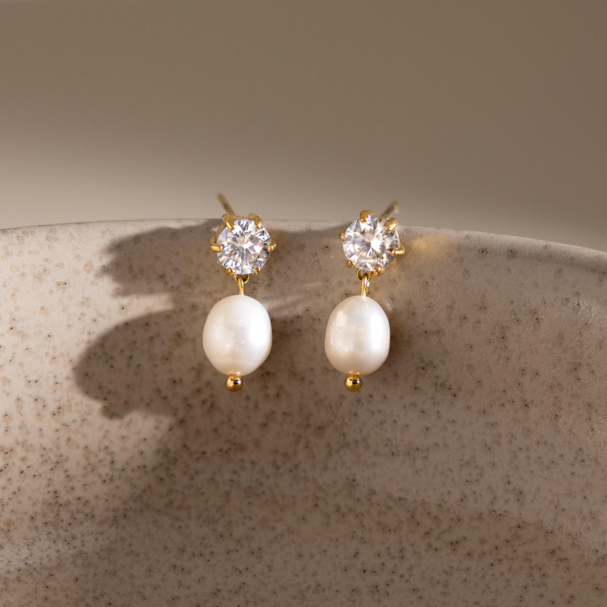 Paige Pearl Earrings