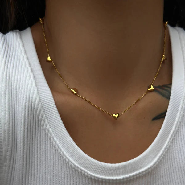 Dainty gold heart necklace deals