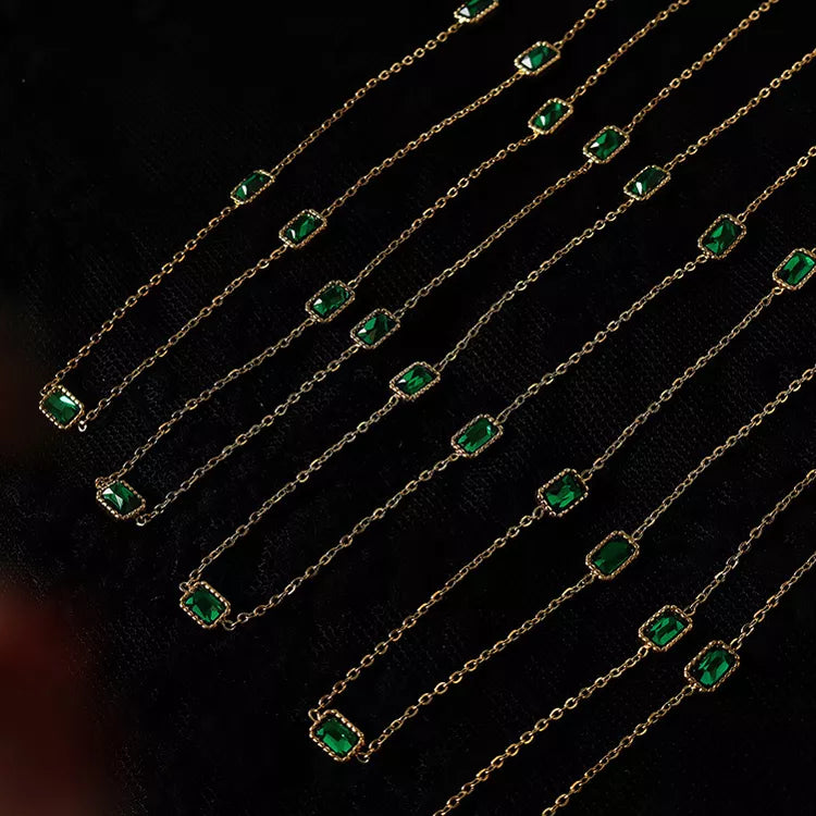 Isabel Necklace - RosyWine