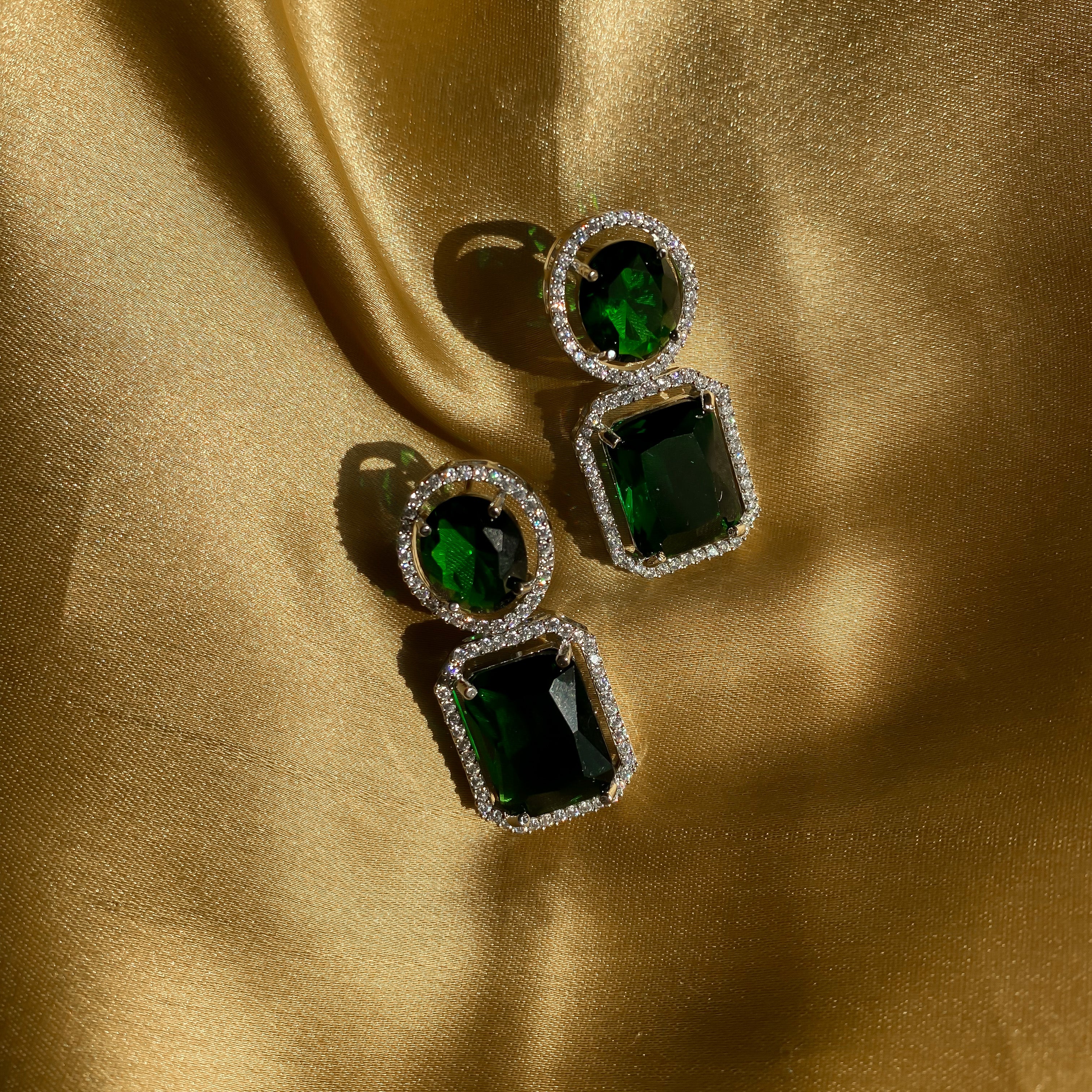 Naila diamond earrings - RosyWine