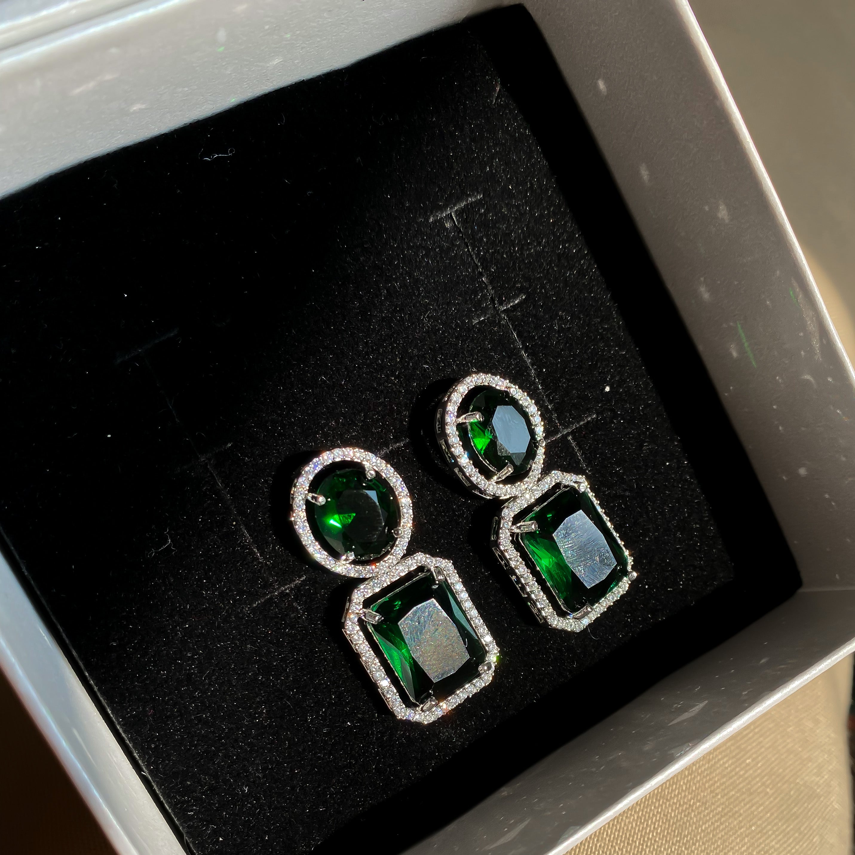Naila diamond earrings - RosyWine
