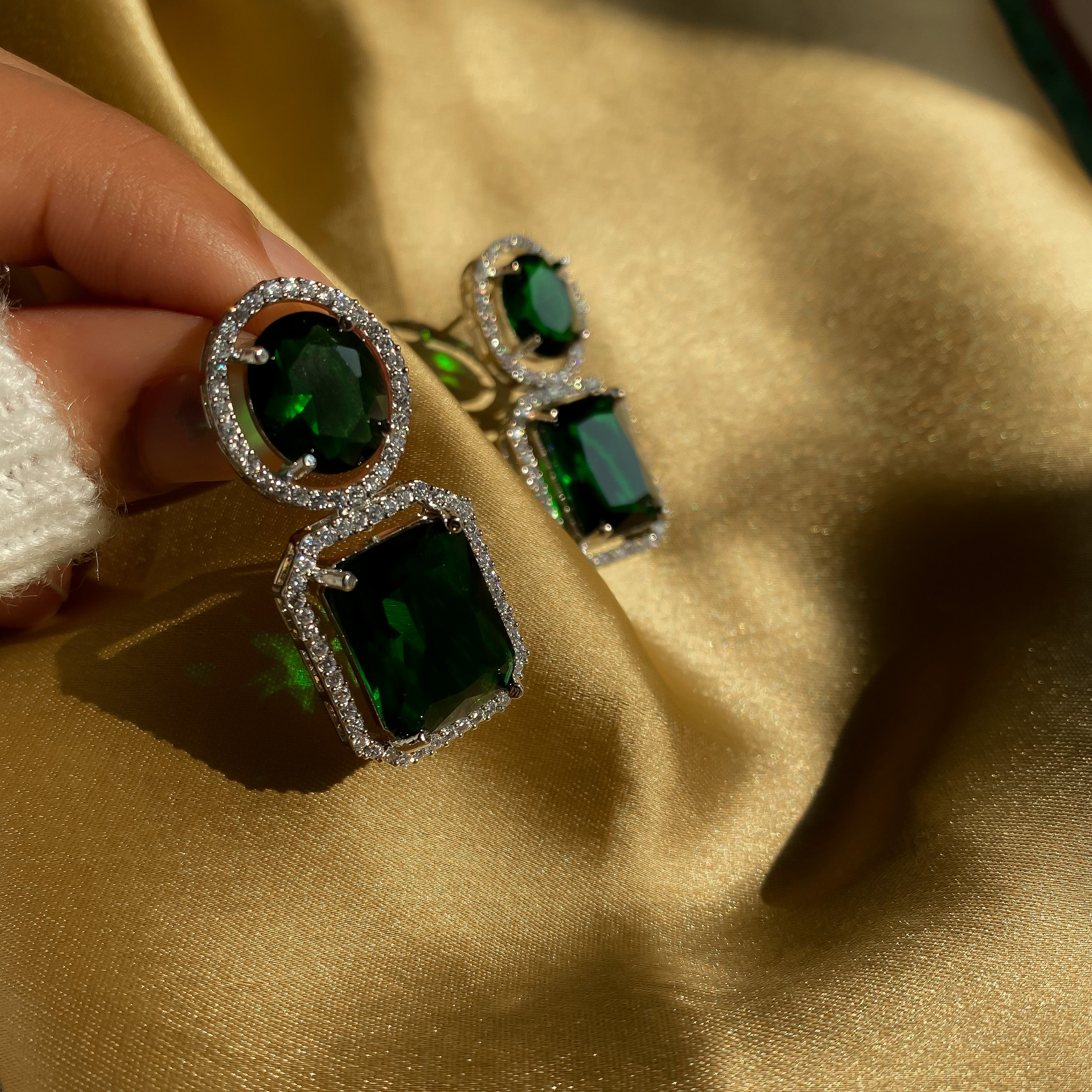 Naila diamond earrings - RosyWine
