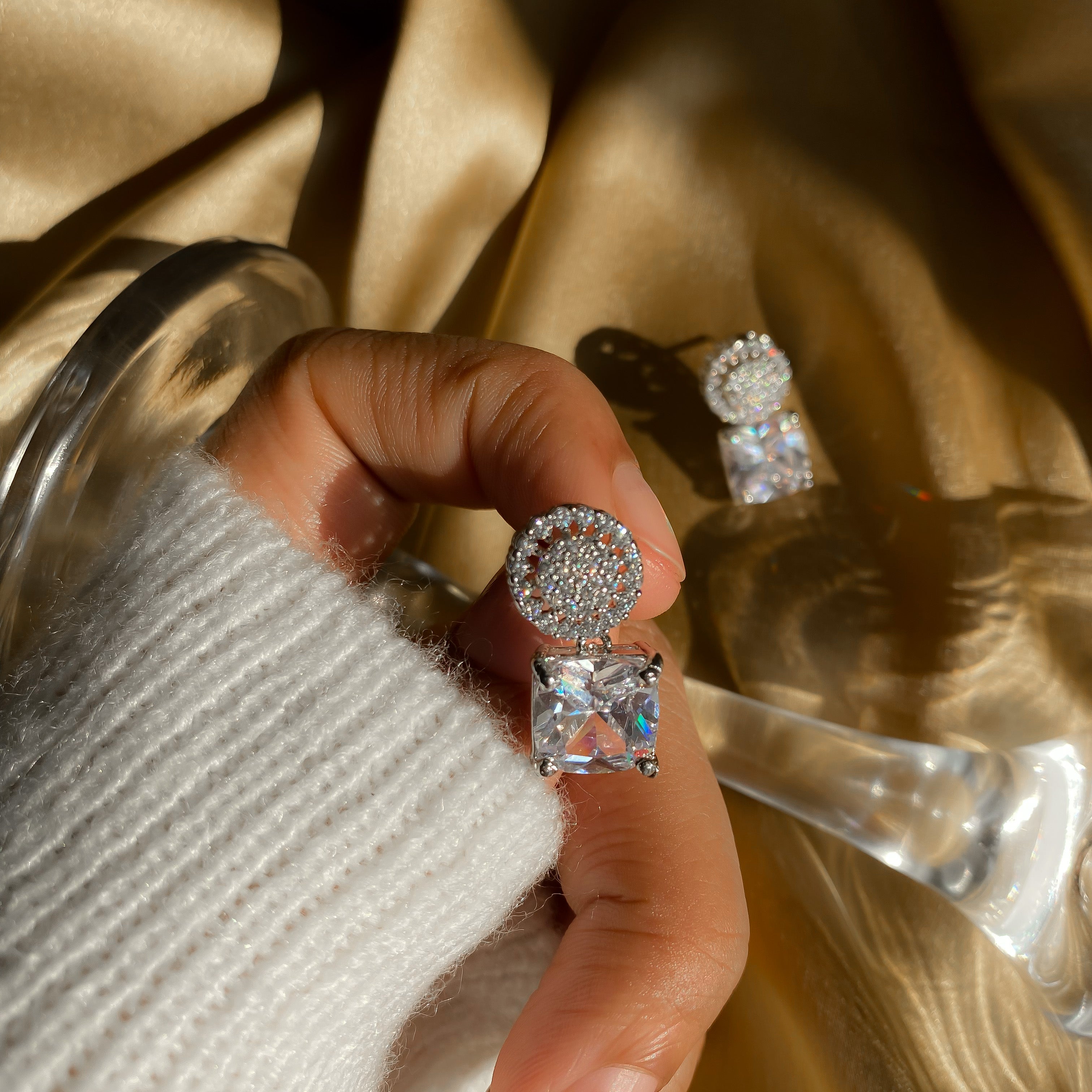 Savi diamond earrings - RosyWine