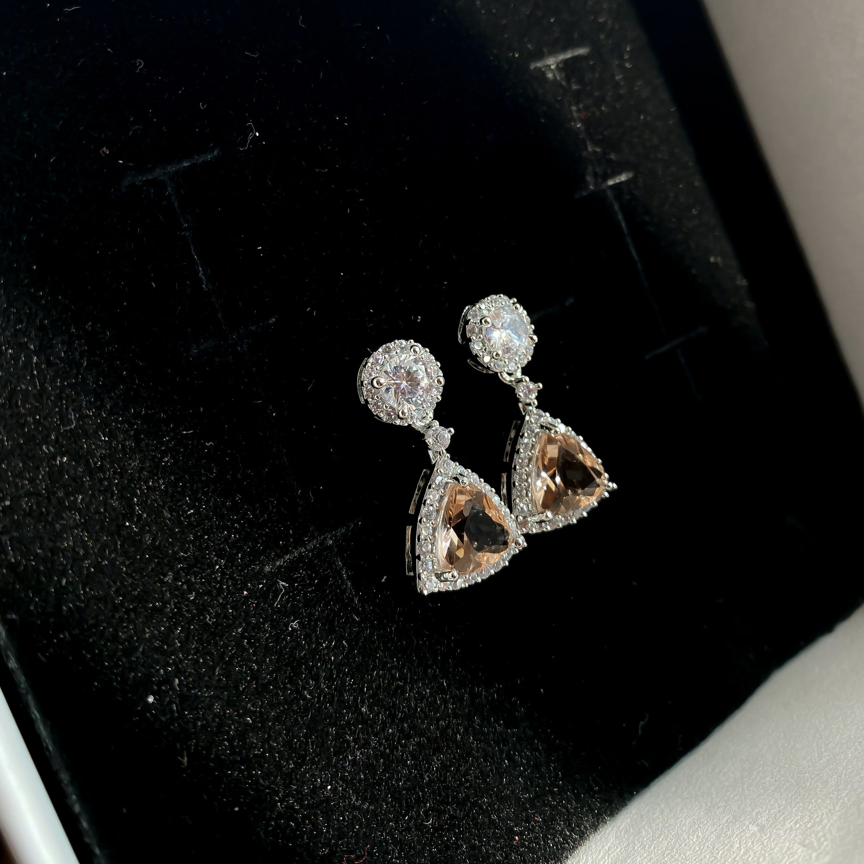 Classic diamond earrings - RosyWine