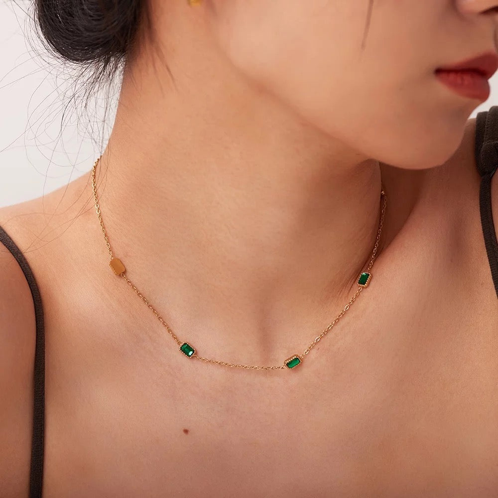 Isabel Necklace - RosyWine