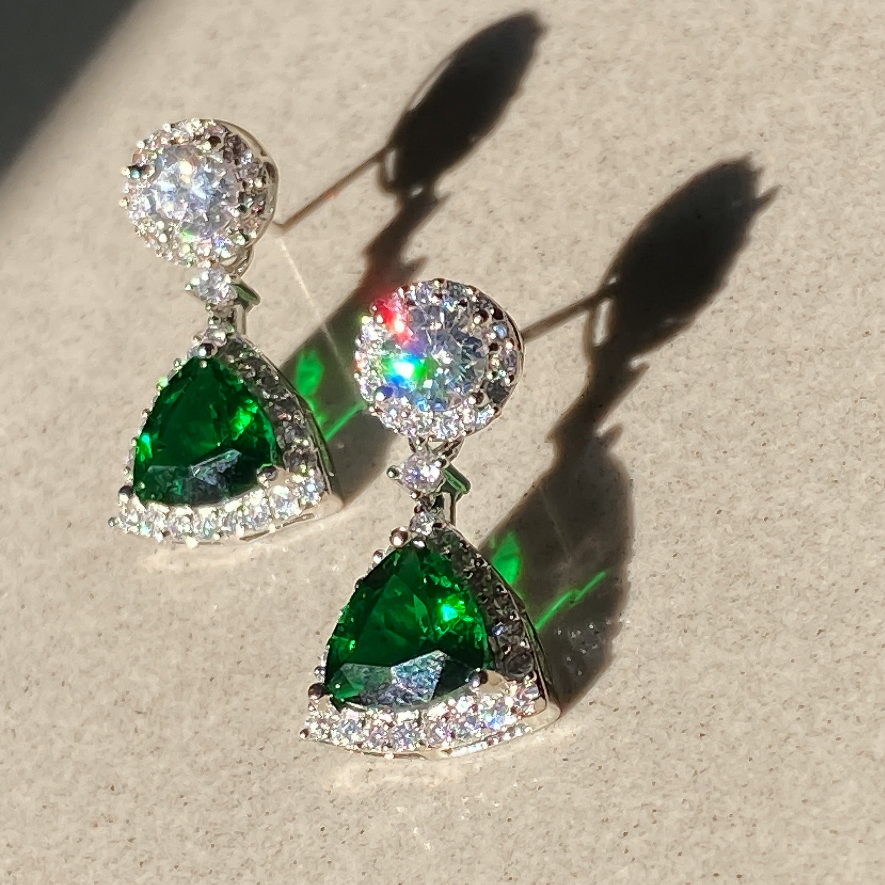 Classic diamond earrings - RosyWine