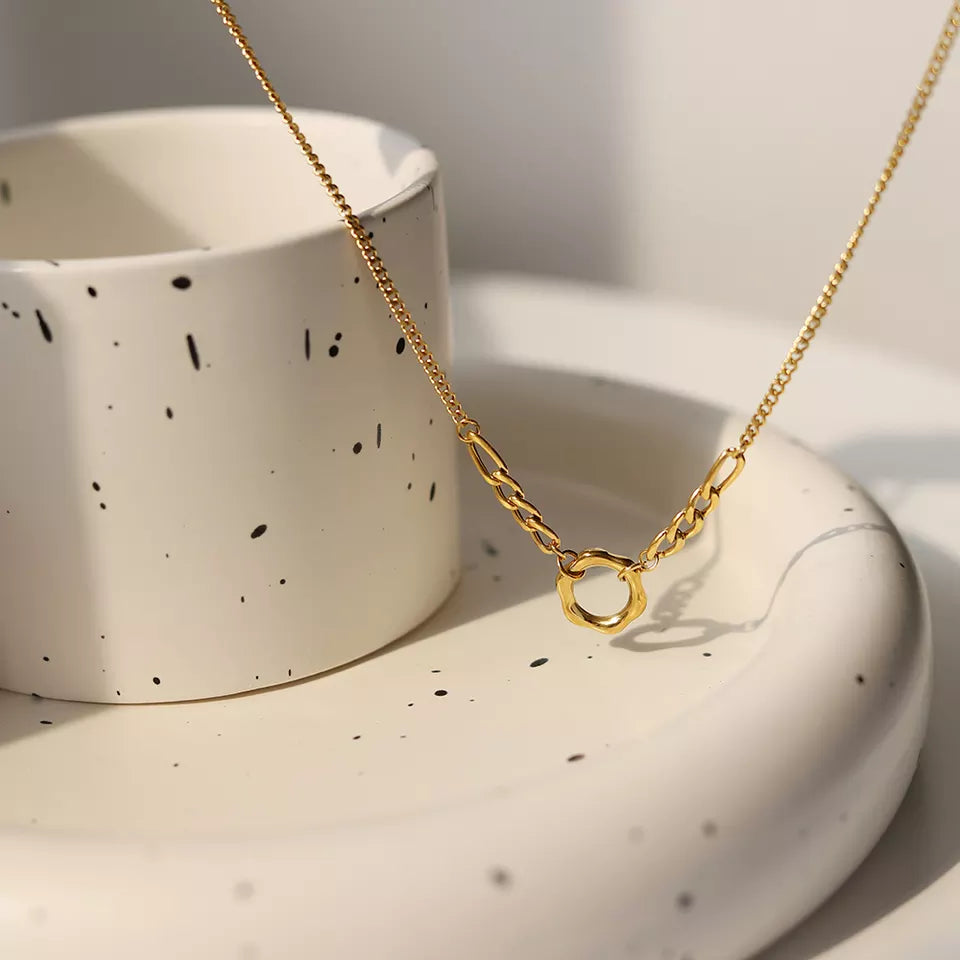 Tinsely Necklace - RosyWine