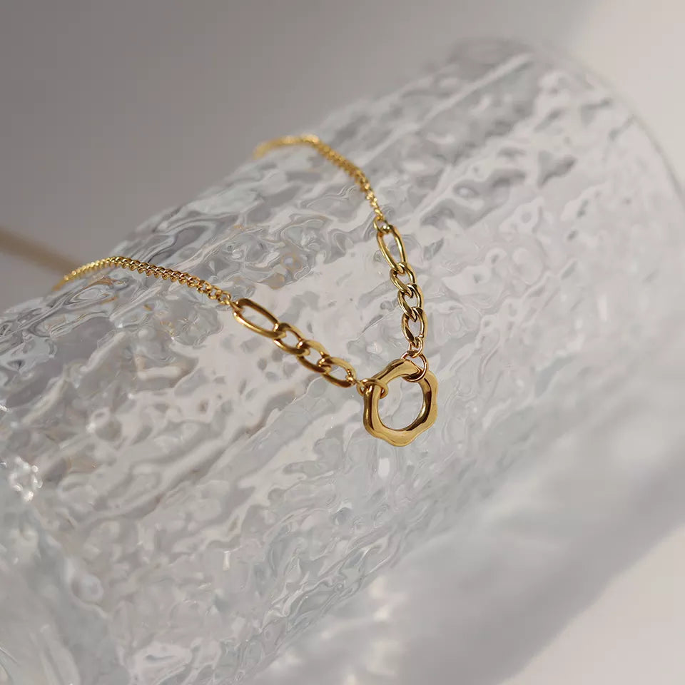 Tinsely Necklace - RosyWine