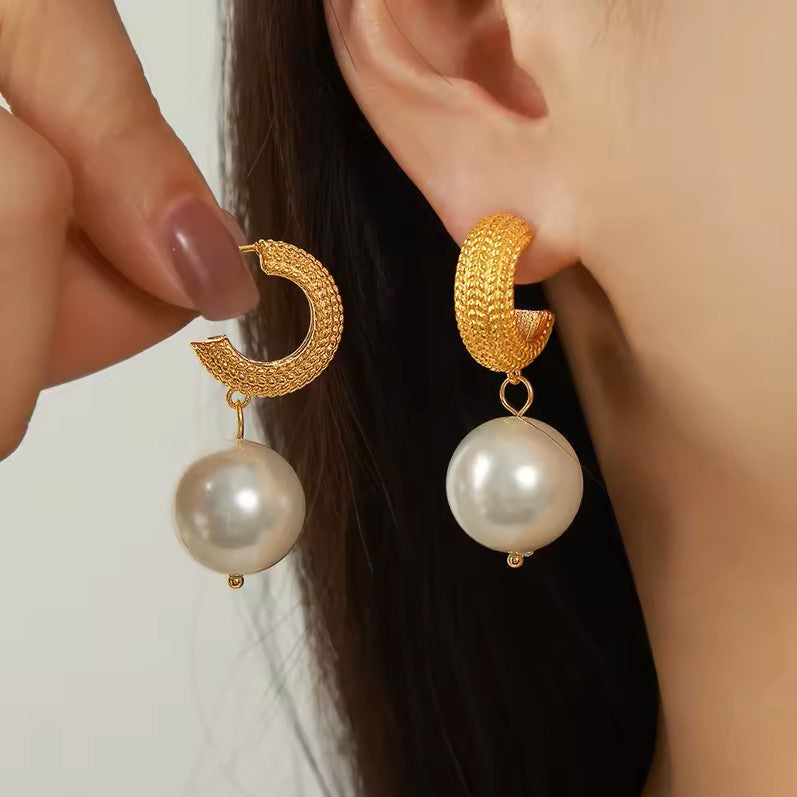 Ressi Pearl Earrings