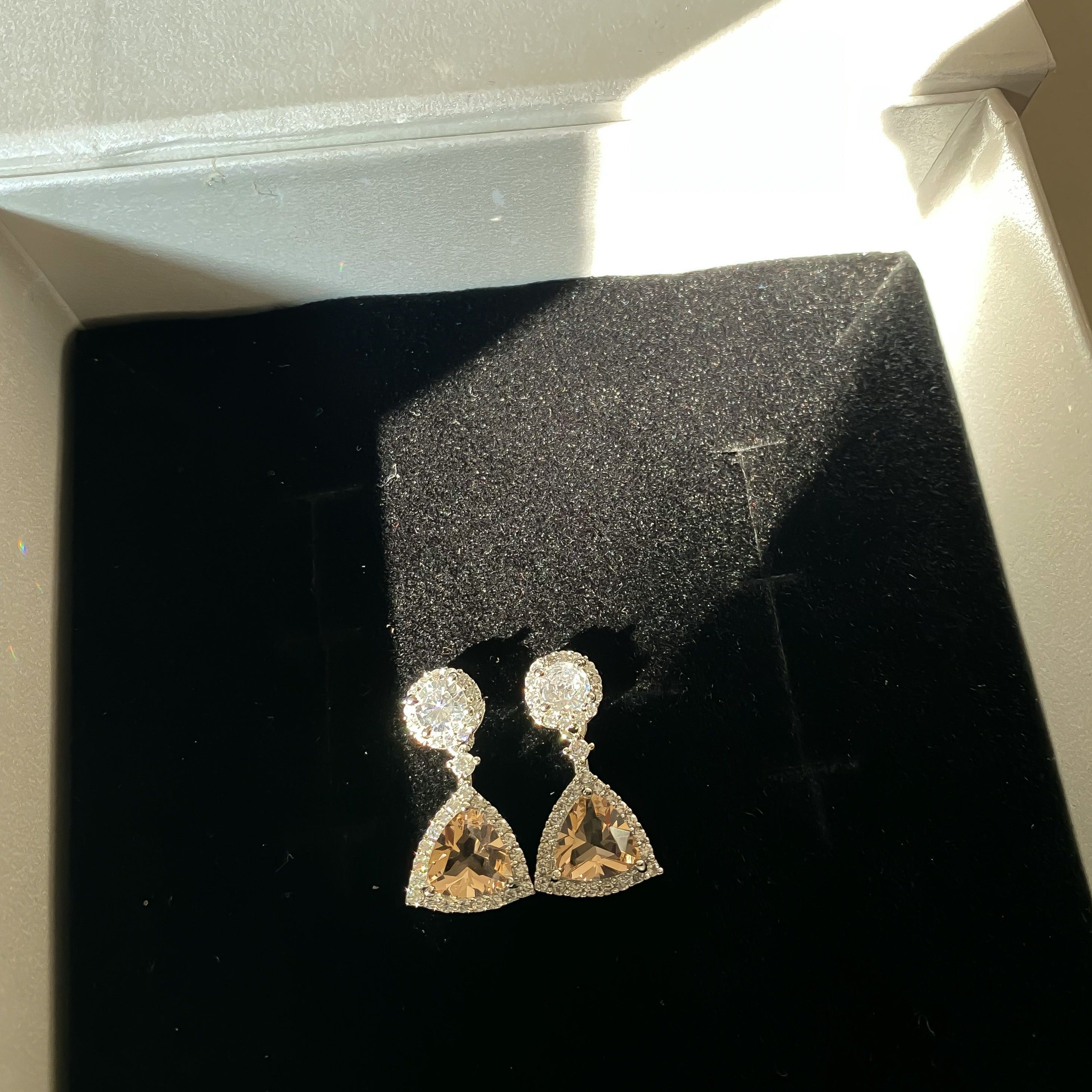 Classic diamond earrings - RosyWine 