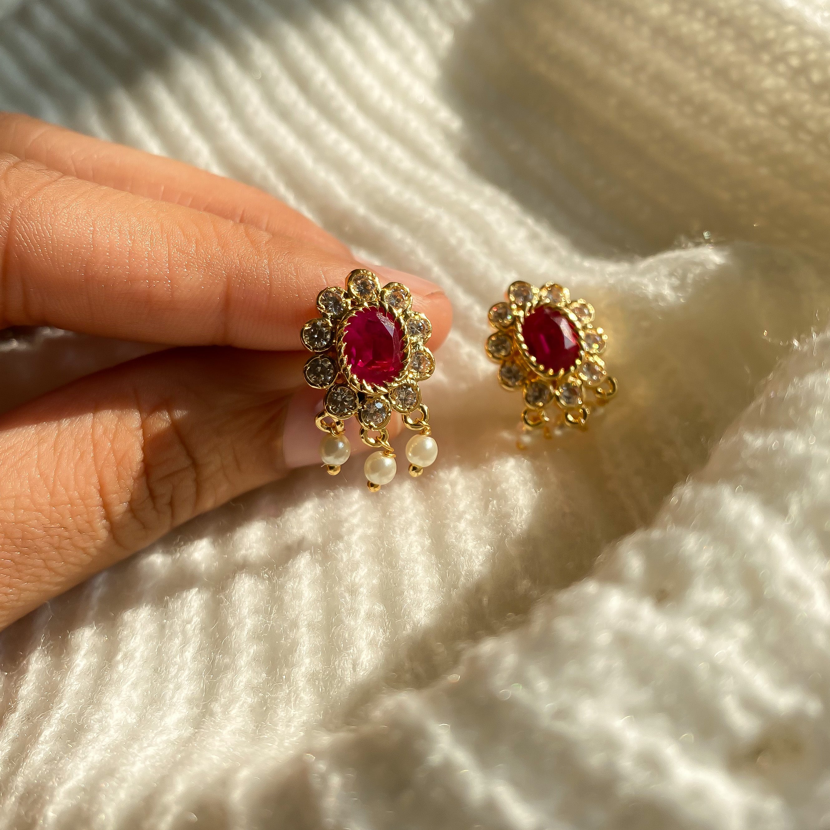 Aura antique earrings - RosyWine 