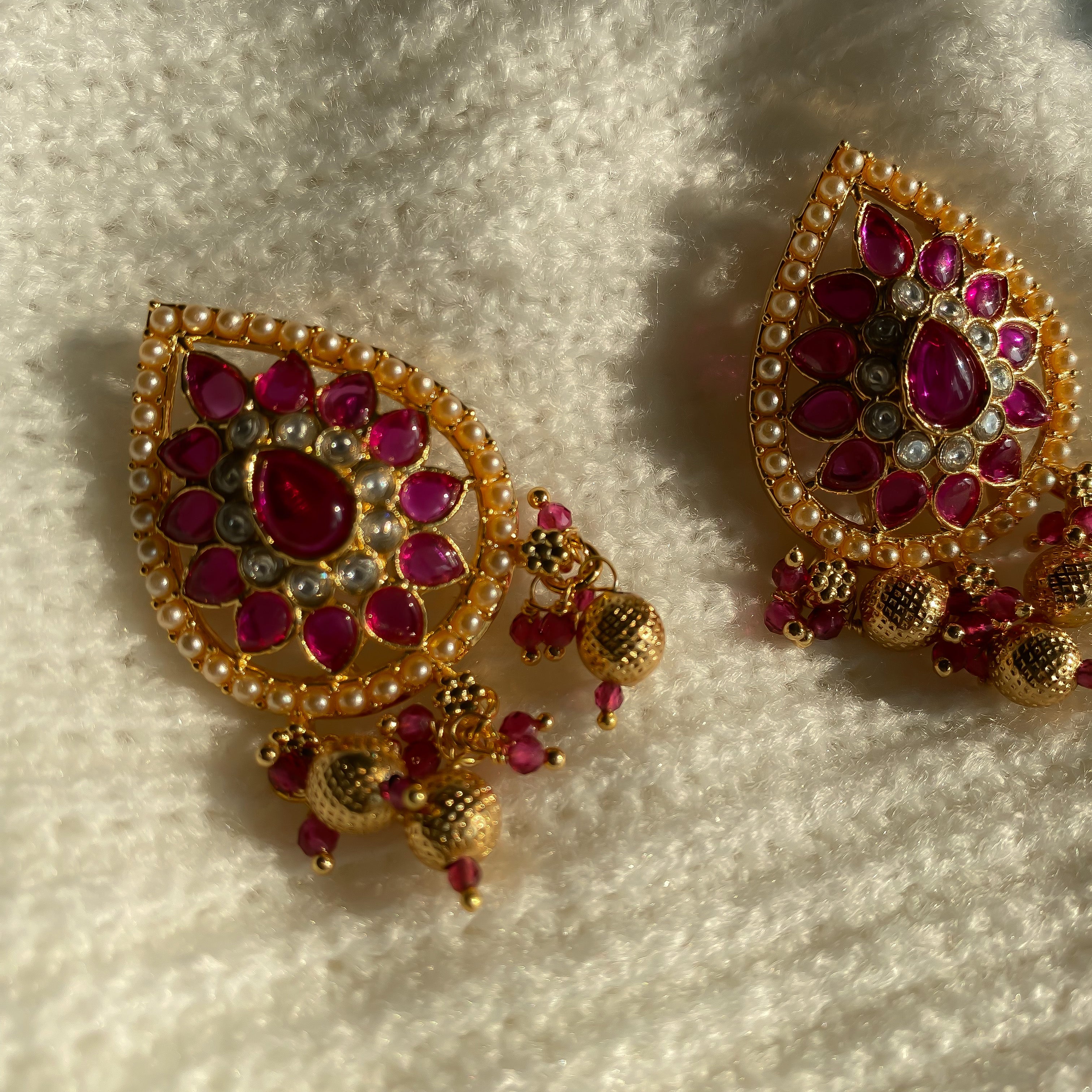 Noor antique earrings - RosyWine 